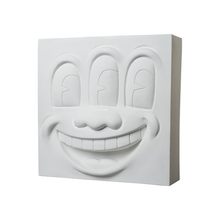Load image into Gallery viewer, THREE EYED SMILING FACE STATUE WHITE - KEITH HARING / MEDICOM TOY
