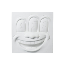 Load image into Gallery viewer, THREE EYED SMILING FACE STATUE WHITE - KEITH HARING / MEDICOM TOY
