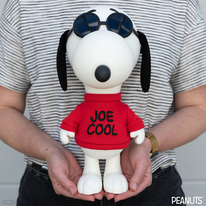 SNOOPY  JOE COOL - SUPERSIZE VINYL / SUPER7