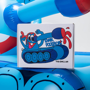 TODD JAMES X CASE STUDYO / TANK POOL FLOAT