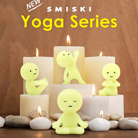 dreams-smiski-series-yoga-eye-shut-island-designshop-stockholm