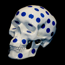 Load image into Gallery viewer, skull_polka_dot_blue-noon-porcelain_k_olin_tribu-eye_shut_island-designshop_stockholm
